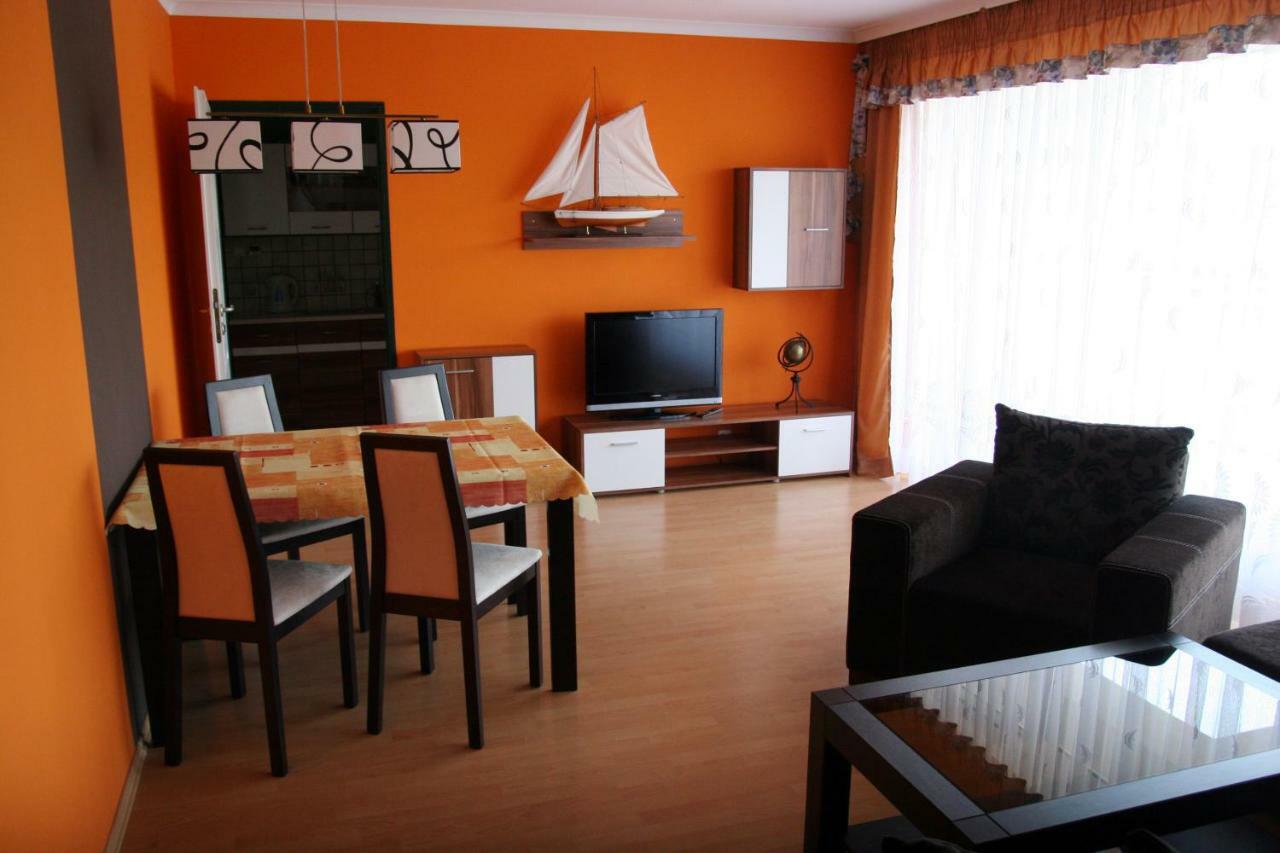 Apartament Kapitanski Kolobrzeg Bagian luar foto