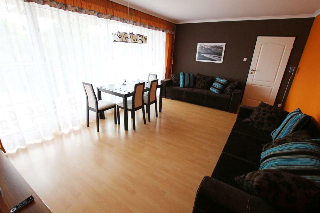 Apartament Kapitanski Kolobrzeg Bagian luar foto